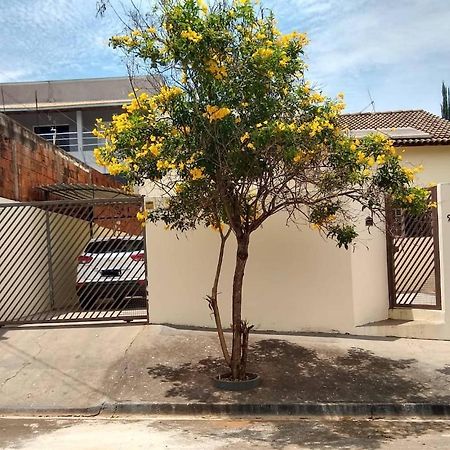 فيلا Bela Casa Com Churrasqueira E Estacionamento Olímpia المظهر الخارجي الصورة