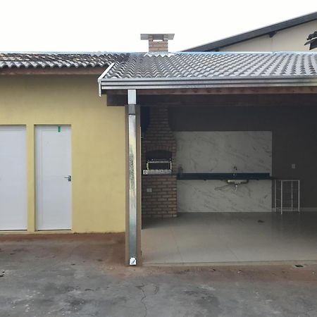 فيلا Bela Casa Com Churrasqueira E Estacionamento Olímpia المظهر الخارجي الصورة
